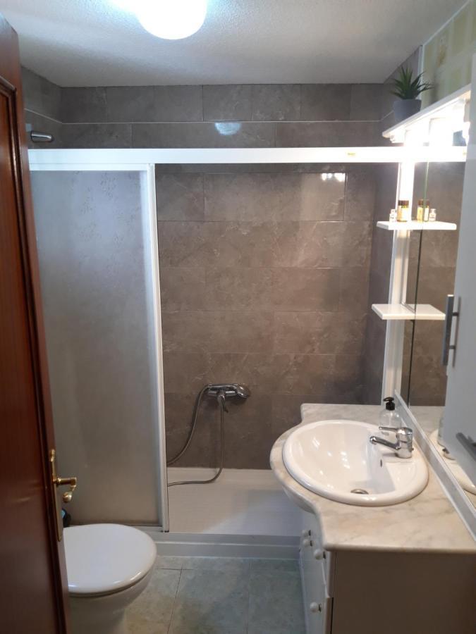 Central Accommodation Alicante Exterior photo